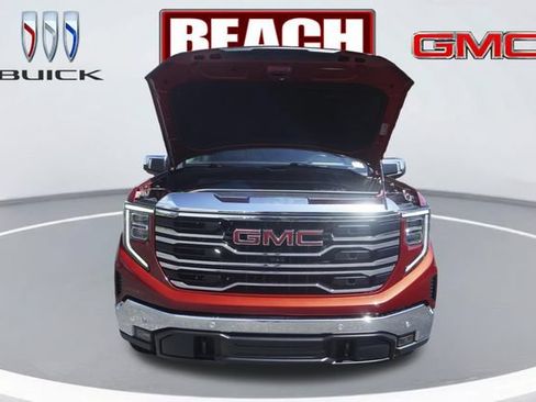 Used 2024 GMC Sierra 1500 SLT w/ SLT Premium Plus Package AWD/4WD image 9
