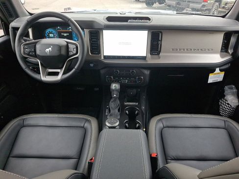 New 2026 Ford Bronco Outer Banks AWD/4WD image 40
