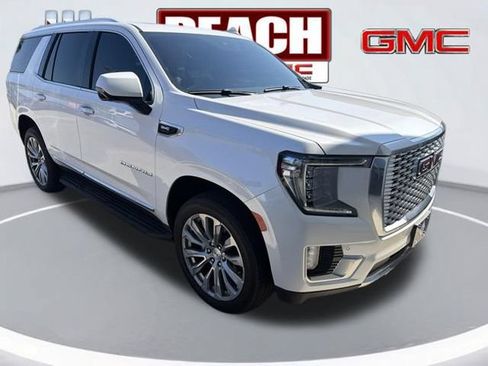 Used 2024 GMC Yukon Denali RWD image 2
