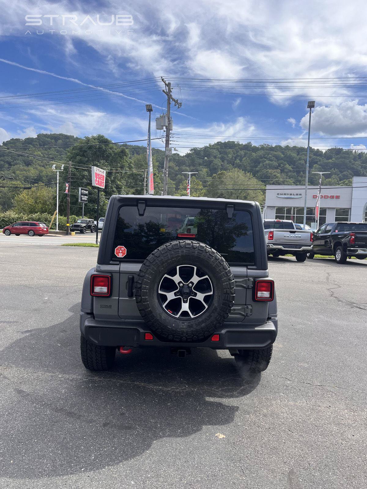 Used 2021 Jeep Wrangler Unlimited Rubicon w/ Cold Weather Group AWD/4WD image 7