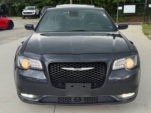Used 2016 Chrysler 300 S w/ Safetytec Plus Group RWD image 2
