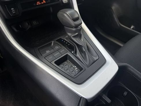 Used 2024 Toyota RAV4 LE FWD image 17