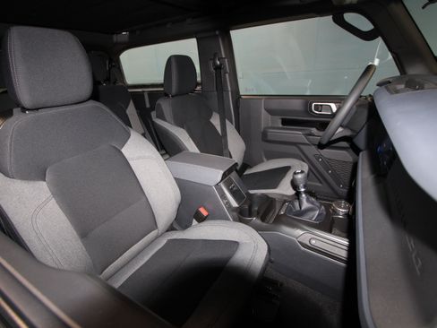 New 2026 Ford Bronco 2-Door AWD/4WD image 18