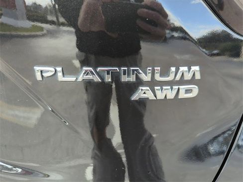 Certified 2019 Nissan Murano Platinum w/ Cargo Package image 17