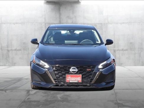 Certified 2024 Nissan Altima 2.0 SR image 4