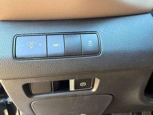 Used 2022 Hyundai Santa Fe SEL image 12