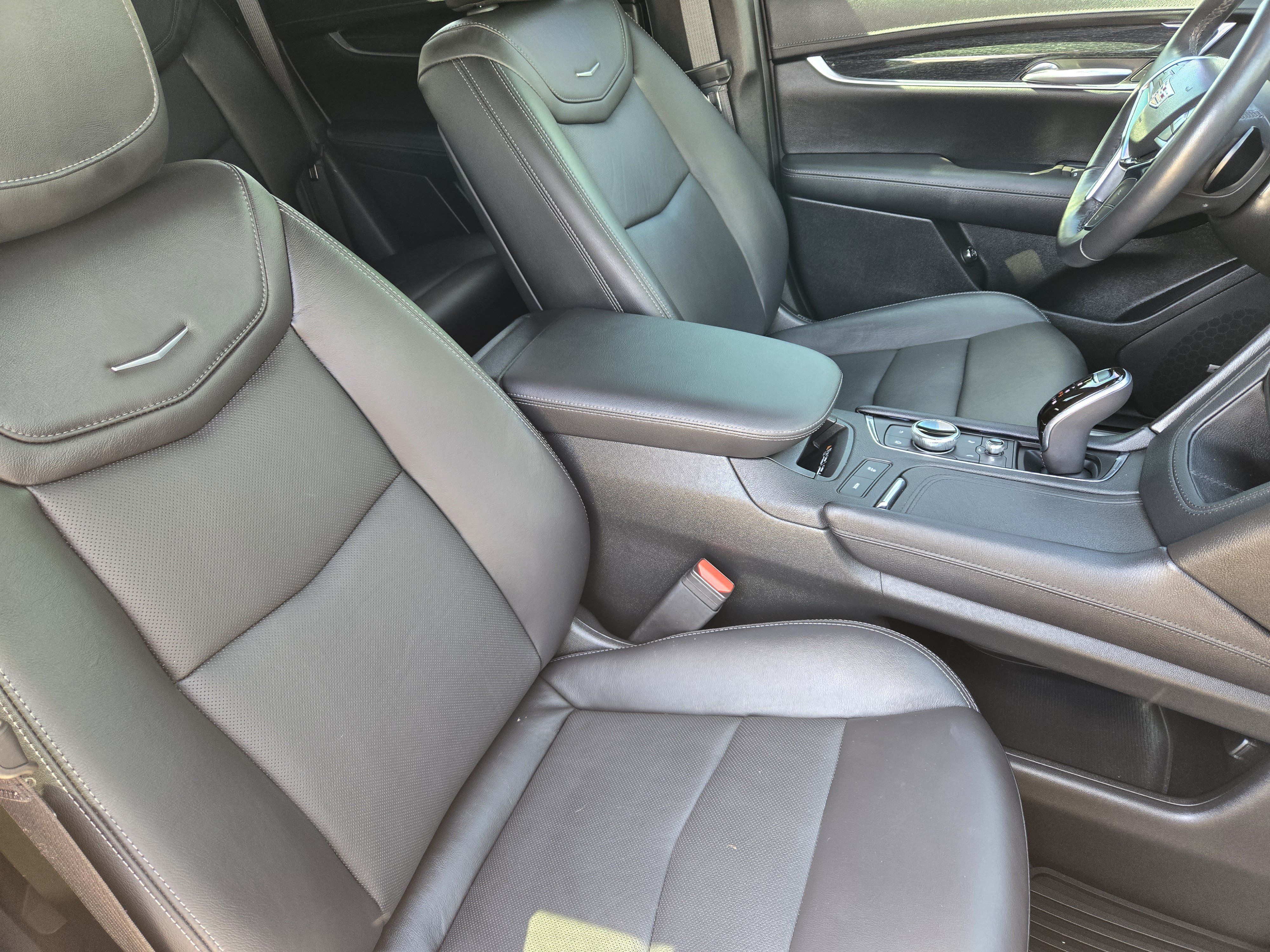 Used 2020 Cadillac XT5 Premium Luxury FWD image 20