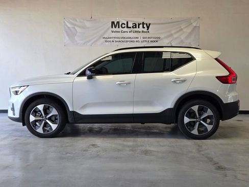 New 2026 Volvo XC40 B5 Plus w/ Protection Package Premier AWD/4WD image 2