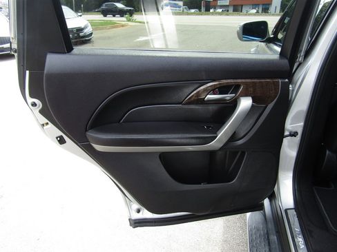 Used 2010 Acura MDX w/ Technology Package AWD/4WD image 18