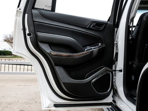 Used 2019 Chevrolet Tahoe LT image 46