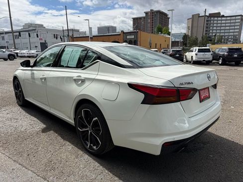 Used 2025 Nissan Altima 2.5 SR FWD image 5