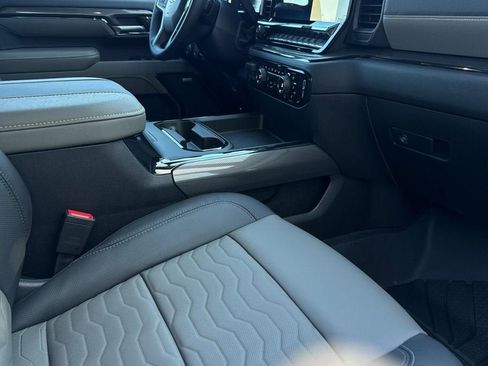 New 2026 Chevrolet Silverado 2500 ZR2 w/ LPO, Dark Essentials Package image 15