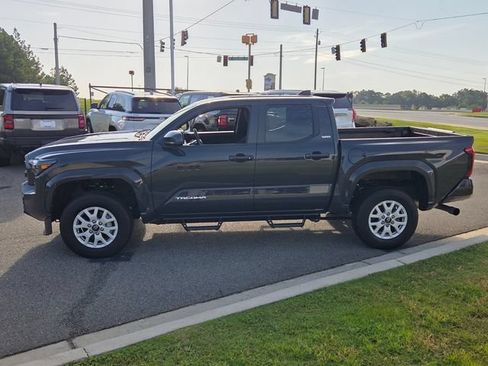 Used 2024 Toyota Tacoma SR5 RWD image 4