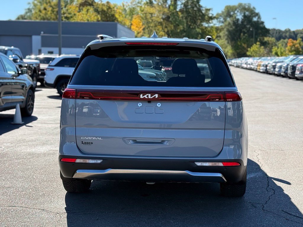 Used 2024 Kia Carnival SX Prestige FWD image 45