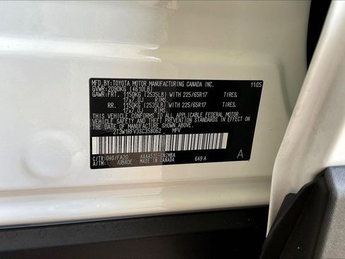 Certified 2025 Toyota RAV4 XLE FWD image 19