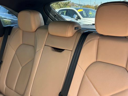 Used 2022 Porsche Macan S AWD/4WD image 30