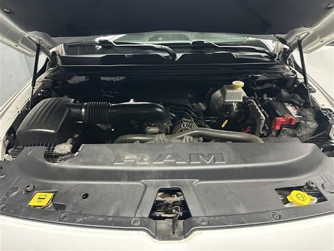 Used 2019 RAM 1500 Big Horn image 22