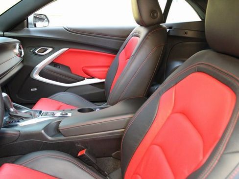 Certified 2024 Chevrolet Camaro LT image 14