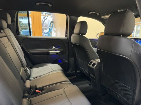 Certified 2025 Mercedes-Benz GLB 250 image 14