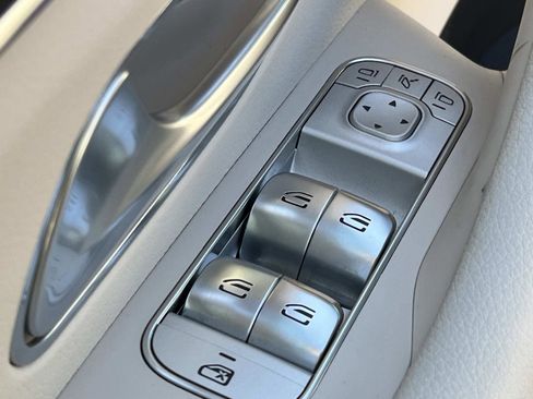 Certified 2025 Mercedes-Benz GLE 350 4MATIC image 19