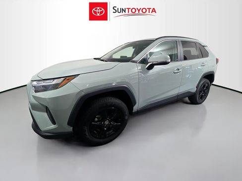 Used 2023 Toyota RAV4 XLE FWD image 9