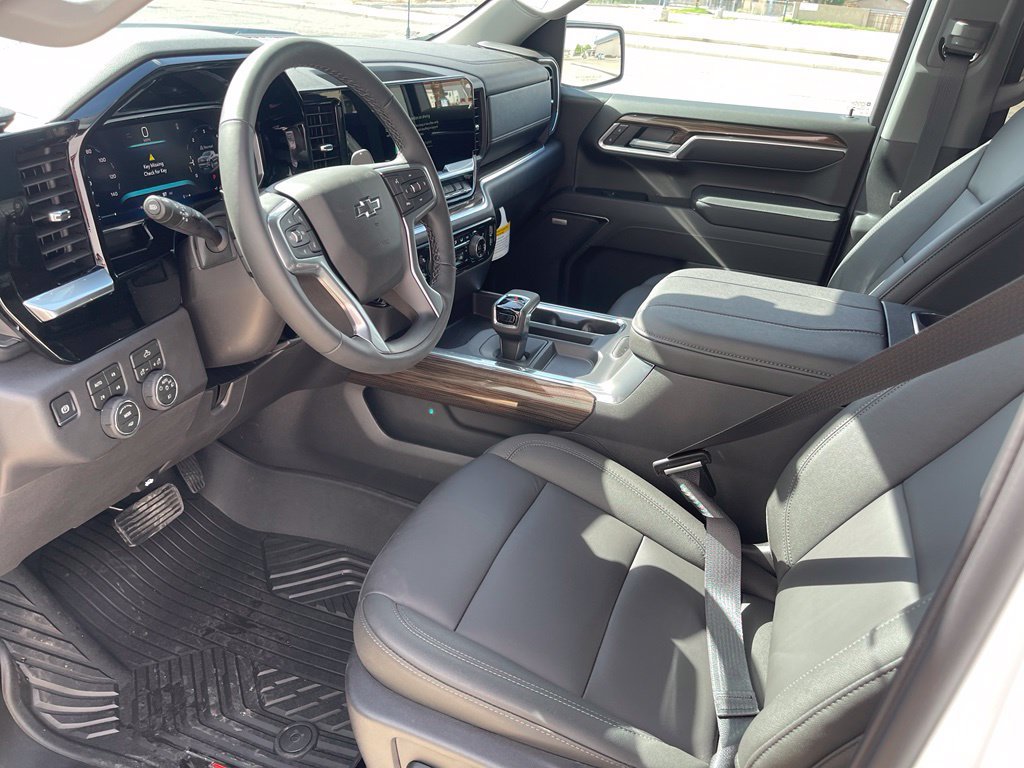 New 2026 Chevrolet Silverado 1500 RST w/ Convenience Package II AWD/4WD image 11