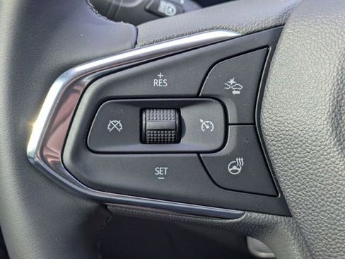 New 2026 Chevrolet Trax LT w/ Sunroof Package FWD image 13
