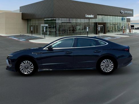 New 2026 Hyundai Sonata SEL image 3