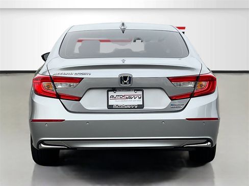 Used 2021 Honda Accord Touring image 6