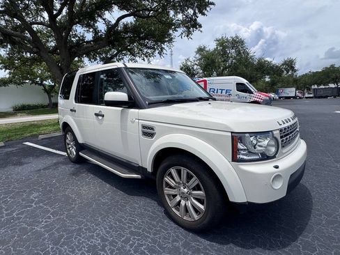 Used 2010 Land Rover LR4 HSE LUX AWD/4WD image 8