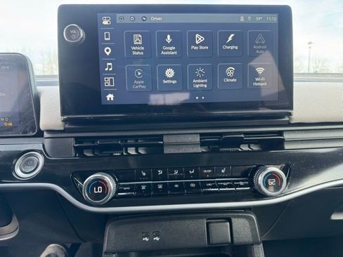 Used 2024 Honda Prologue EX image 15