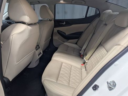 Used 2023 Nissan Maxima Platinum w/ Sport Mat Group image 9