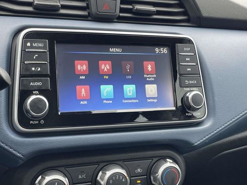 Used 2025 Nissan Versa SV w/ Trunk Package image 26