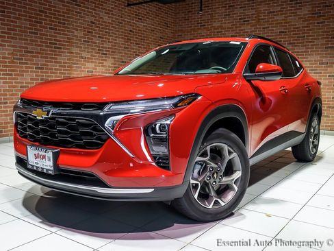 New 2026 Chevrolet Trax LT w/ Driver Confidence Package image 2