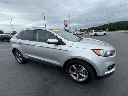 Used 2019 Ford Edge SEL w/ Equipment Group 201A FWD image 10