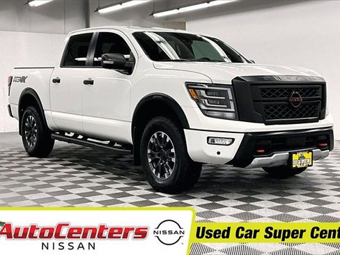 Used 2024 Nissan Titan PRO-4X w/ Pro-4x Convenience Package image 1