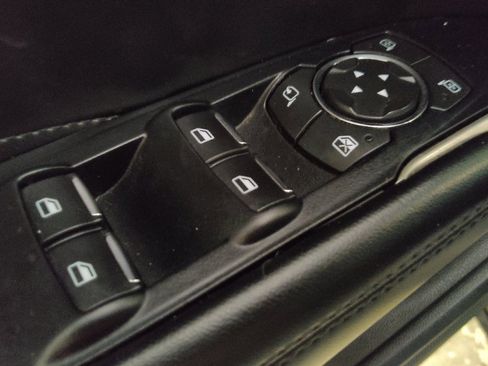 Used 2017 Lincoln MKC Select w/ Select Plus Package image 27