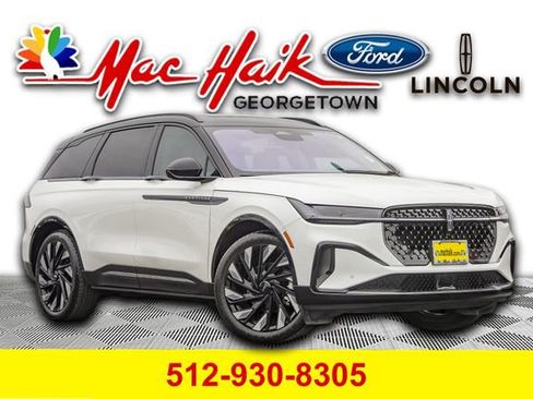 Used 2025 Lincoln Nautilus Reserve w/ Jet Appearance Package image 1