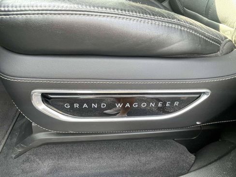 Used 2022 Jeep Grand Wagoneer Series I AWD/4WD image 18