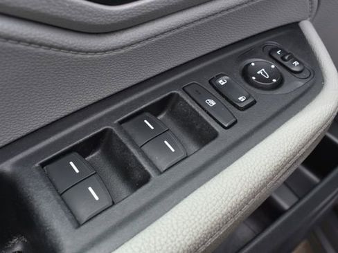 Used 2019 Honda Odyssey EX image 19