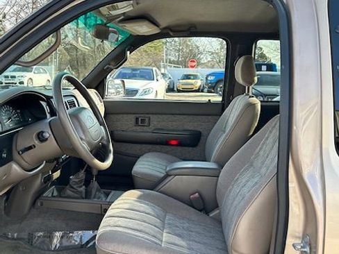 Used 1999 Toyota Tacoma 4x4 Xtracab V6 image 63