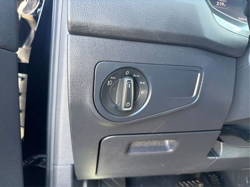 Used 2021 Volkswagen Tiguan SEL image 19