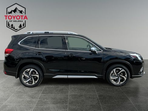 Used 2023 Subaru Forester Touring AWD/4WD image 6