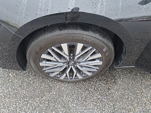 Used 2025 Nissan Altima 2.5 SV FWD image 30