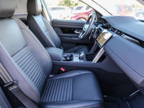 New 2024 Land Rover Discovery Sport S image 17