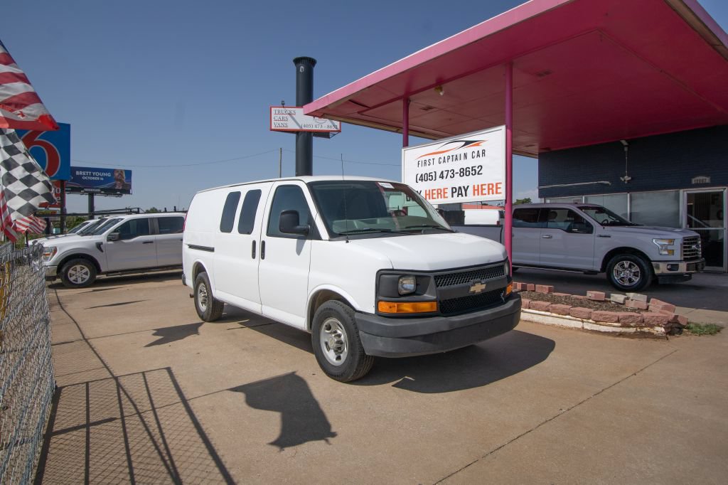 Used 2014 Chevrolet Express 2500 RWD image 1
