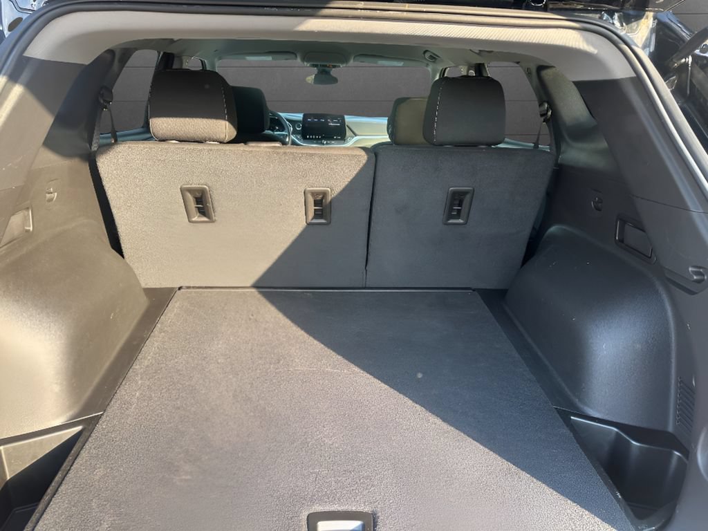Used 2025 Chevrolet Blazer LT AWD/4WD image 10