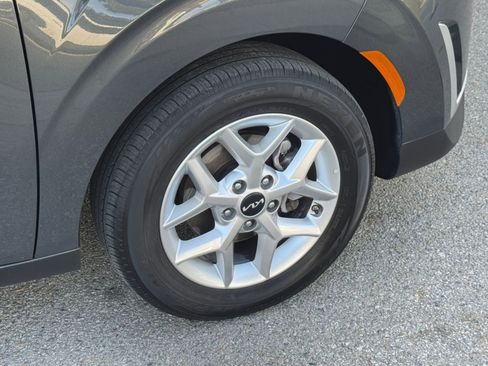 Used 2025 Kia Soul LX w/ LX Technology Package image 28