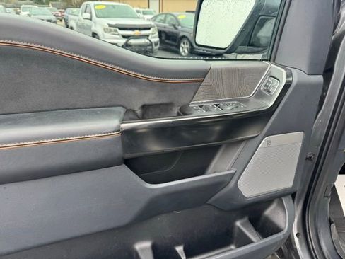 Used 2022 Ford F150 Platinum image 15