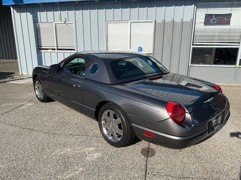 Used 2003 Ford Thunderbird RWD image 3